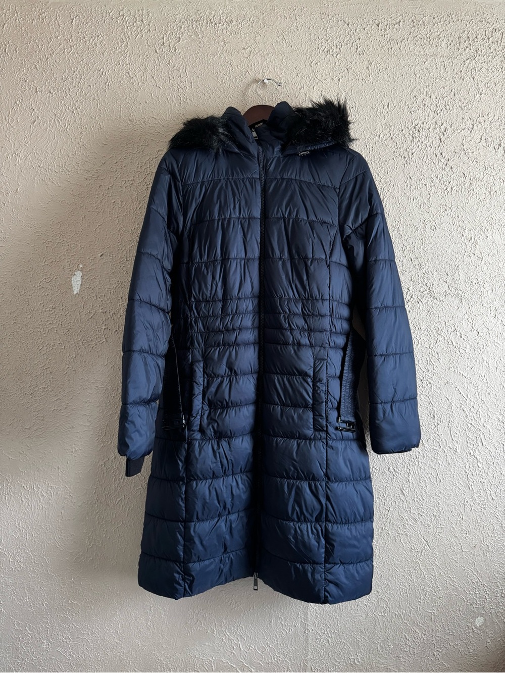 Simply Styled Navy Hooded Long Puffer Coat with Faux Fur Trim